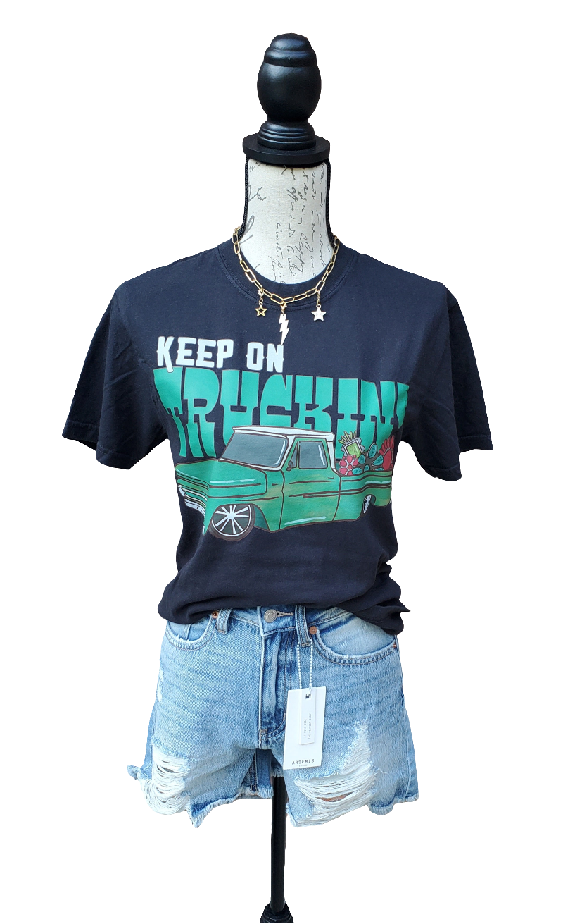 Keep on truckin graphic tshirt