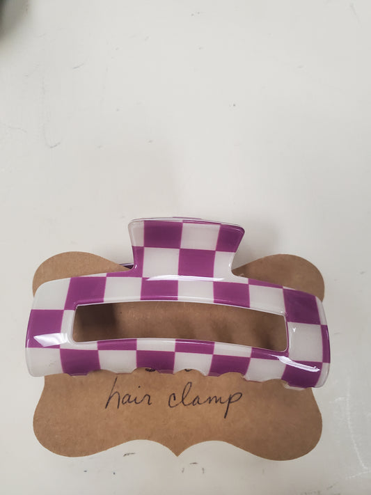 Checkered hair clamp